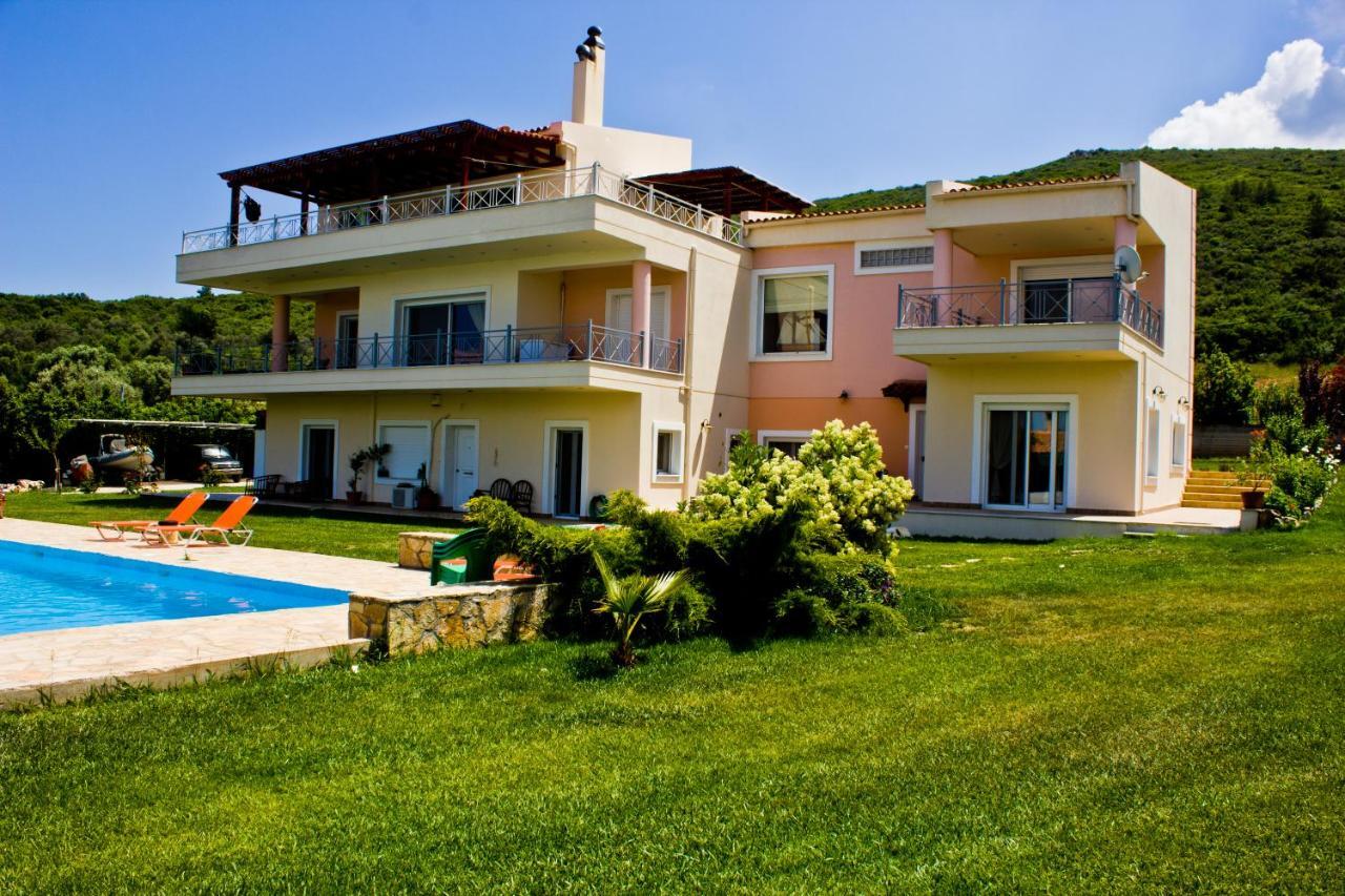 Brina'S Luxury Apartments Agioi Apostoloi  Ngoại thất bức ảnh